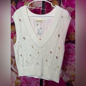 NWT Free People White V-Neck Sweater Vest with Floral Embroidery